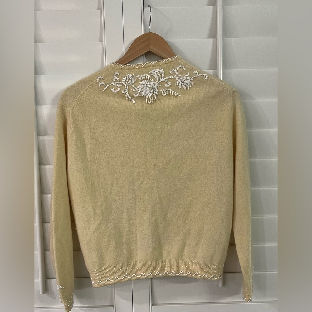 Vintage Ann & Betty’s of Miami Wool Cardigan - Picture 5 of 8